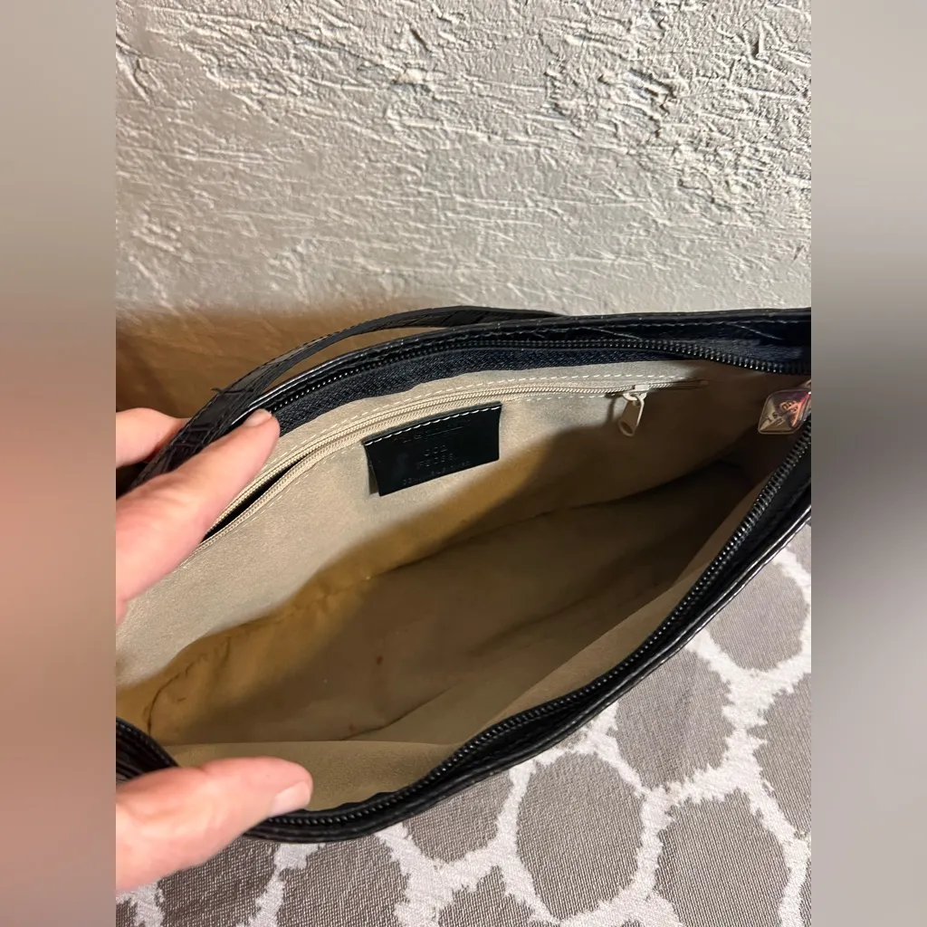 Black Croc Embossed I Santi Leather Shoulder Bag Italy classic minimalist luxury - Image 10