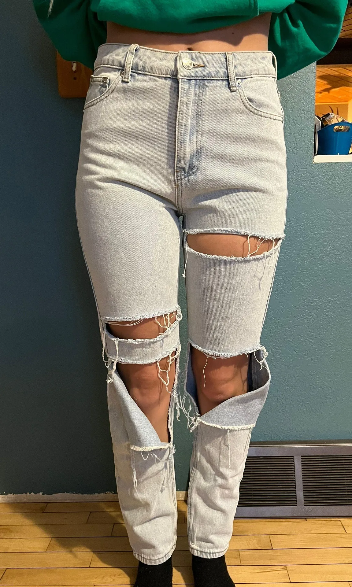 Adika Ripped Jeans - Image 6