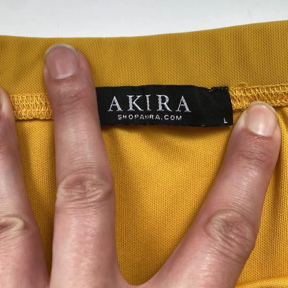 Akira ruched mini skirt, size L - Image 2