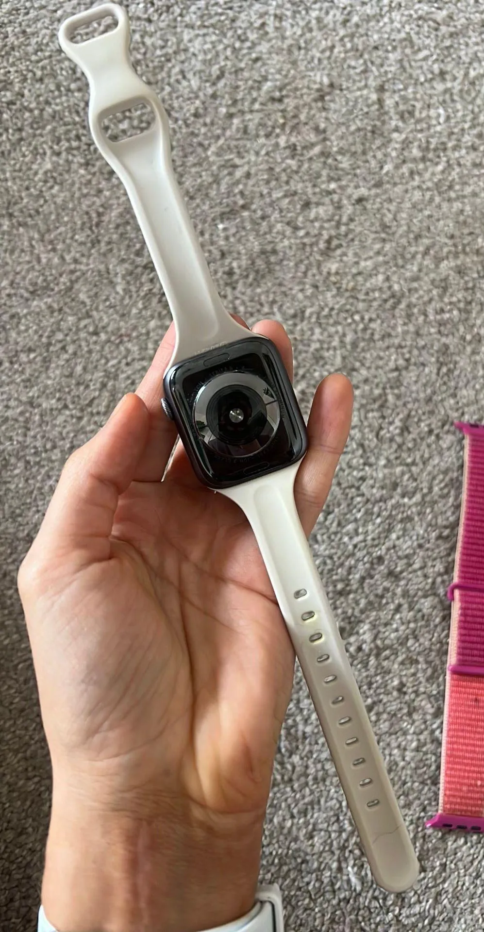 Watch Series 5 44mm - Image 2