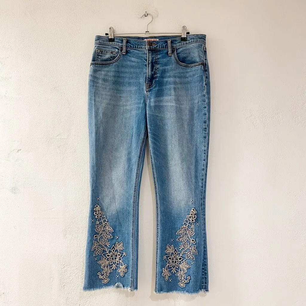 Johnny Was West Side Eyelet Baby Boot Embroidered Jeans Size 30 - Image 2