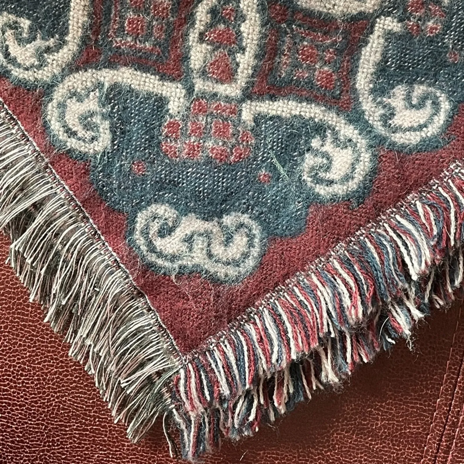 Marc New York Andrew Marc Paisley Wine Poncho Wrap Leather tie Tassels One Size - Image 6