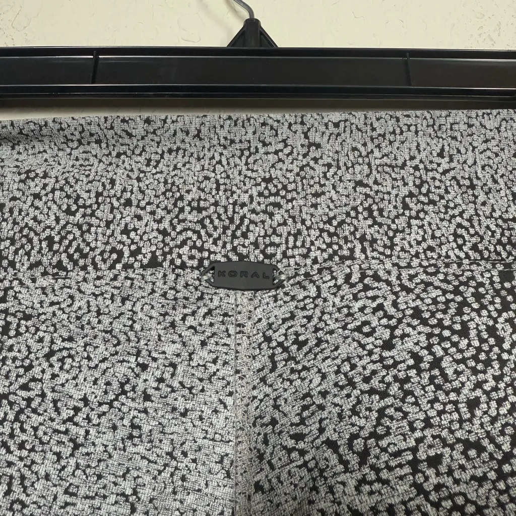 Koral Drive HR Power Legging Scatter Print Size XS - Image 5