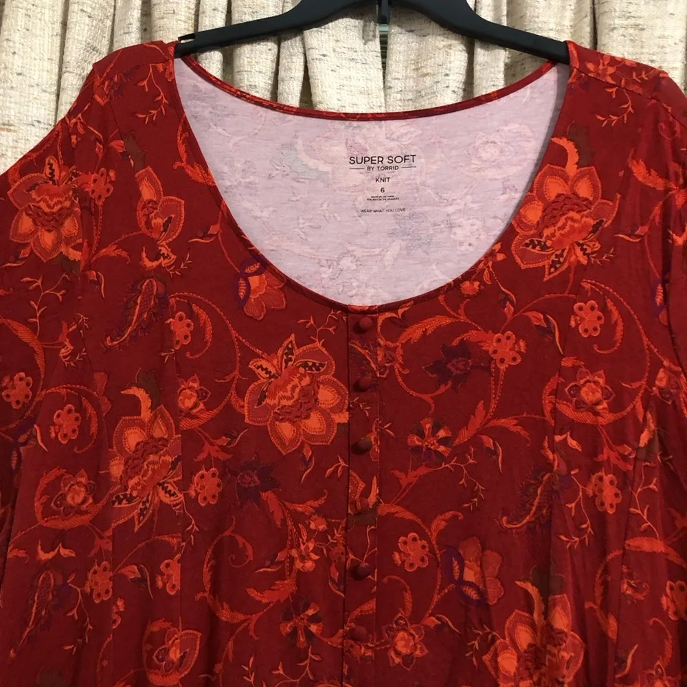 Super Soft Knit Button-Front Seamed Top - 6X - Image 2