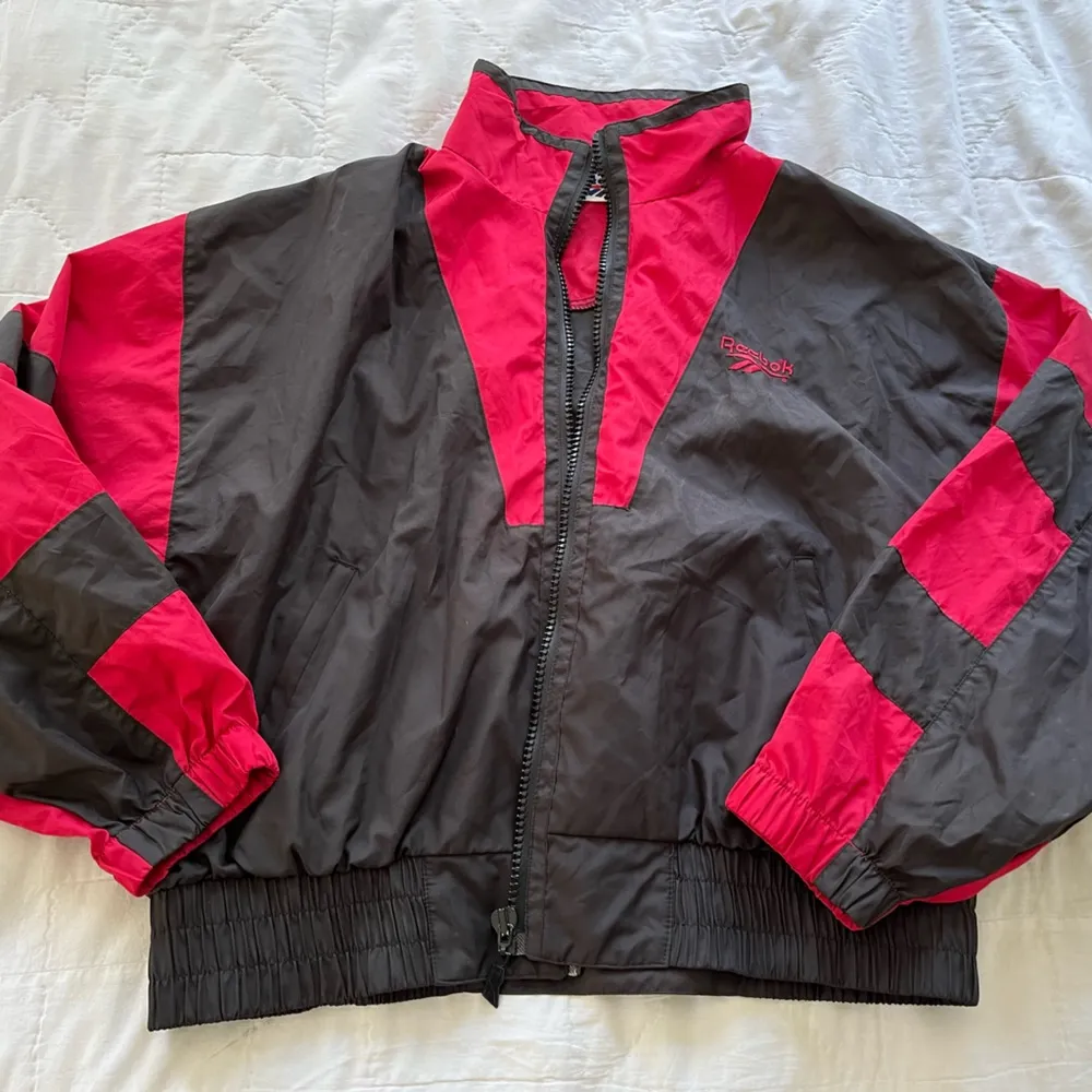 Vintage Reebok red & black cropped jacket - Image 2