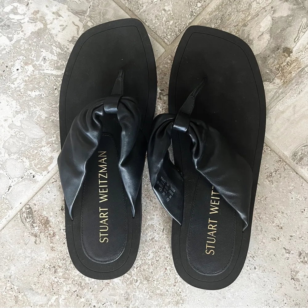 NEW Stuart Weitzman Leather Flip Flops in Black, Size US 8.5/ EU 39 - Image 9