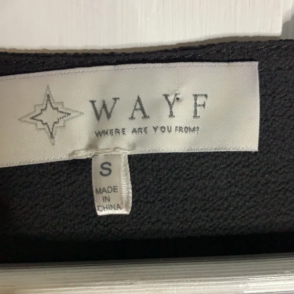 WAFY Black V-neck Puff Long-sleeve Blouse Top  Shirt Size S W-038 - Image 4