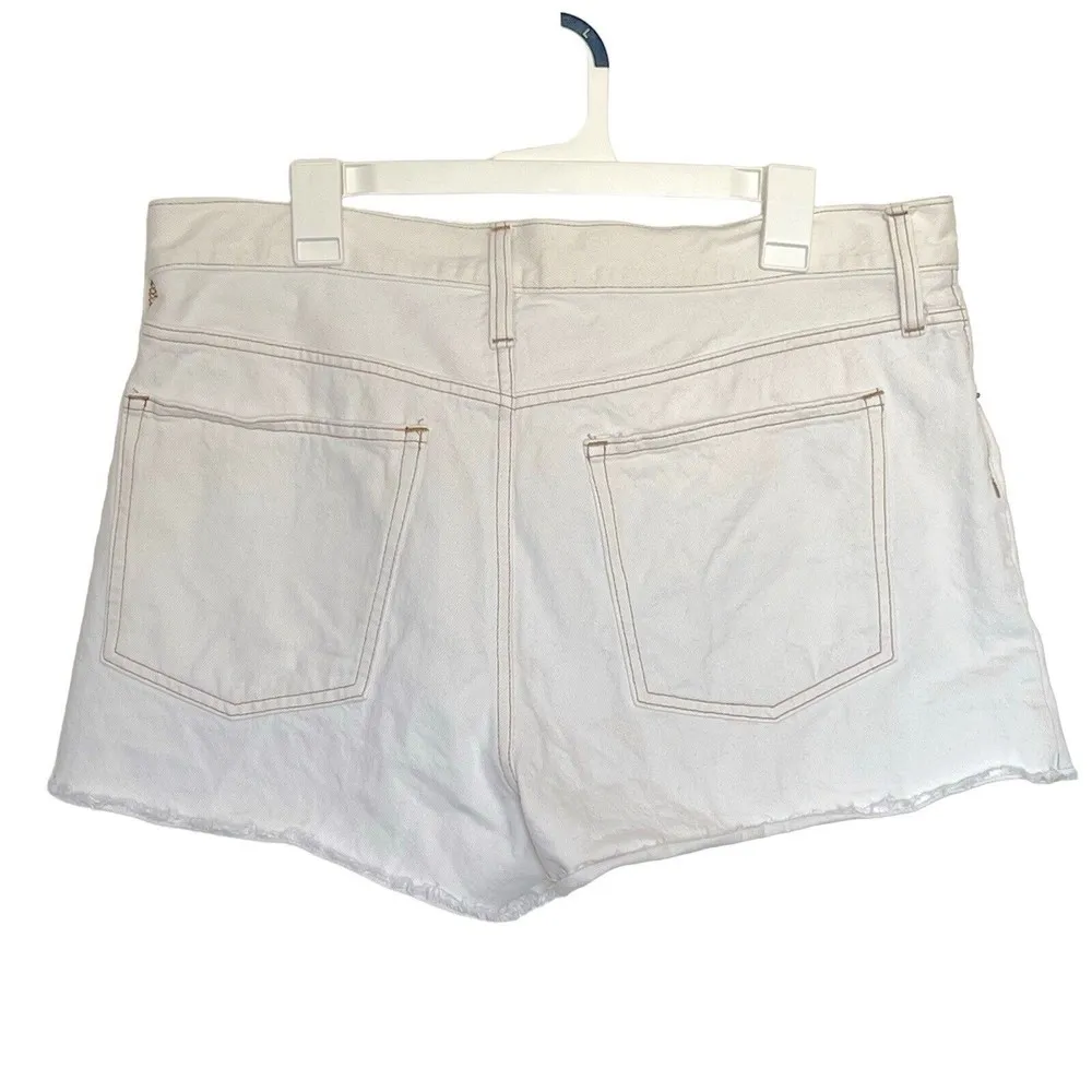 J Crew Re Imagined Womens Relaxed Denim Short In Ecru High Rise Zip Fly Size 32 - Image 2