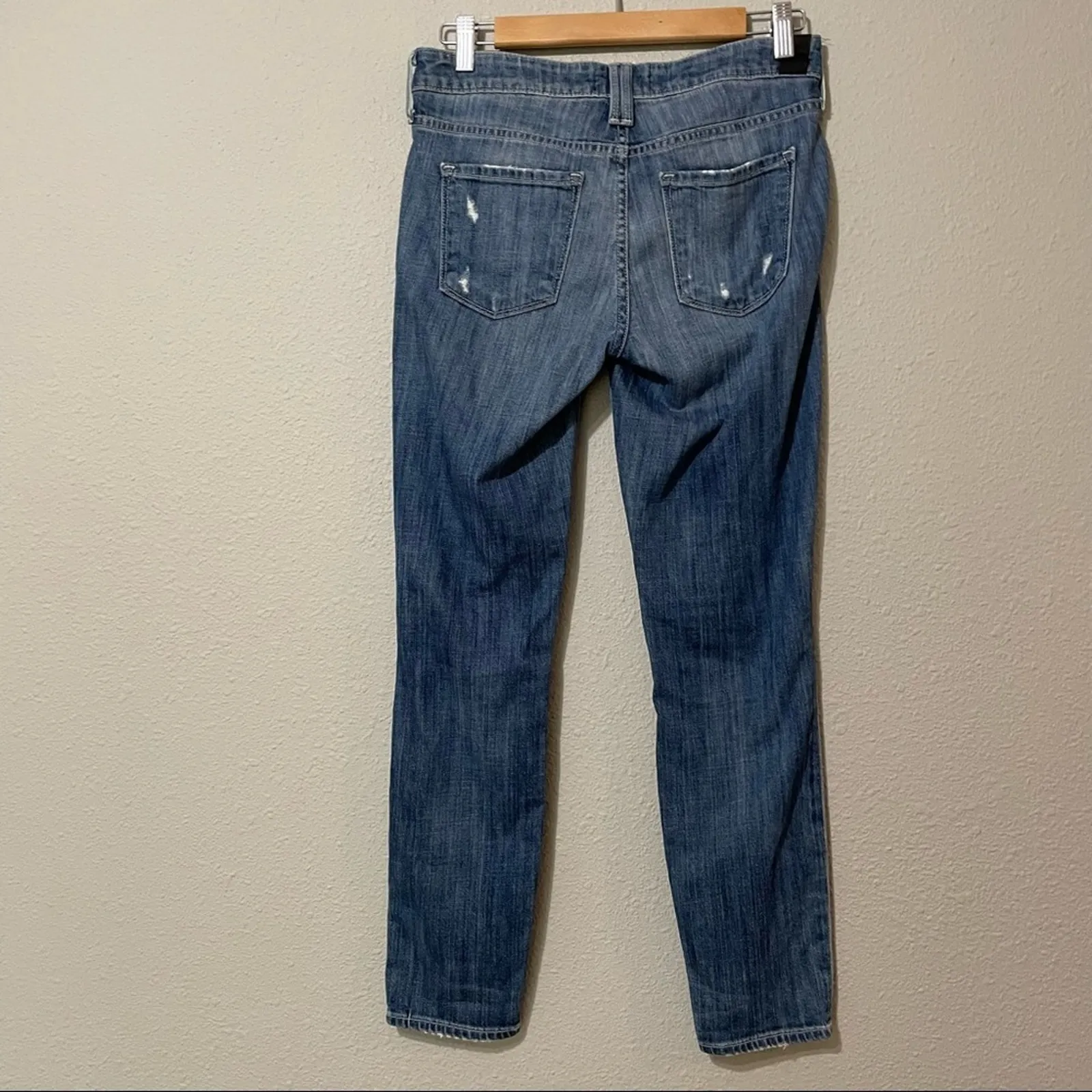 Vince Medium Wash Distressed Mid Rise Skinny Jeans Womens 26 Blue Denim Zip - Image 4