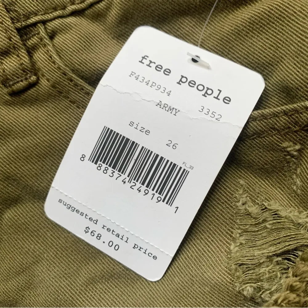 NWT Free People Army Green Denim Jean Distressed Hot Pants/ Shorts Size 26 - Image 4