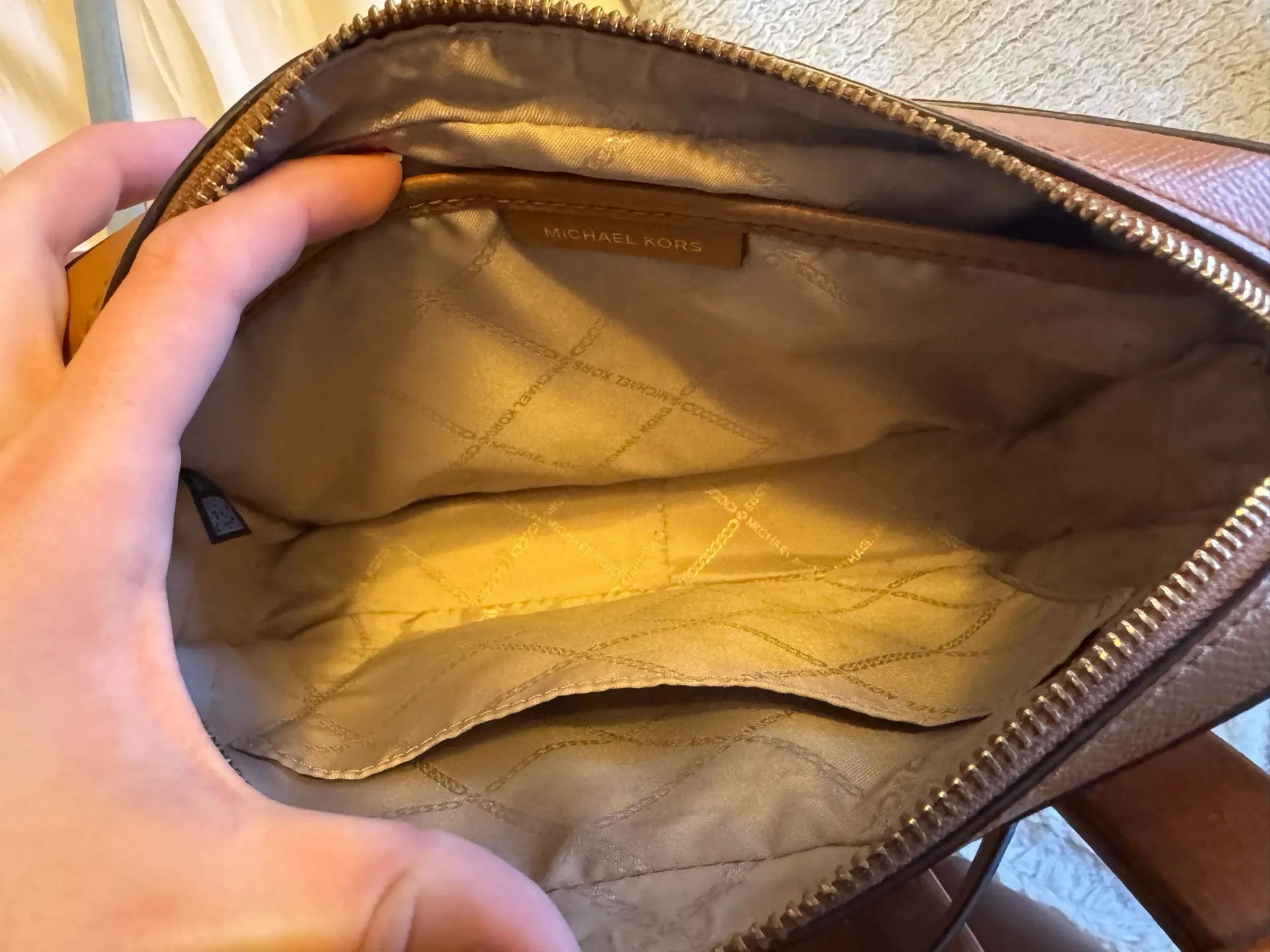 Michael Kors Purse Crossbody - Image 5