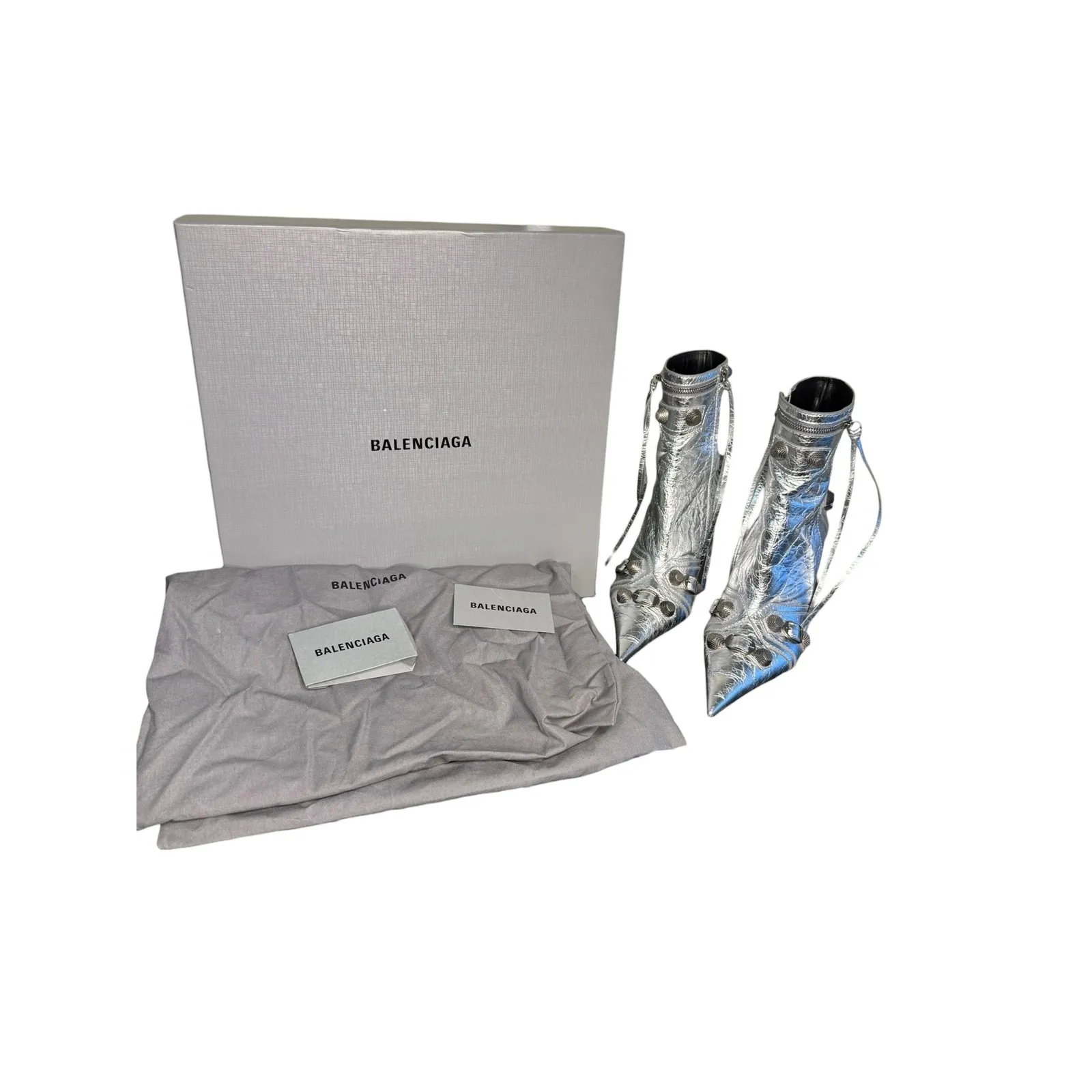 Balenciaga NIB Le Cagole Studded Crinkle Leather Ankle Boots in Silver Size 38 - Image 2