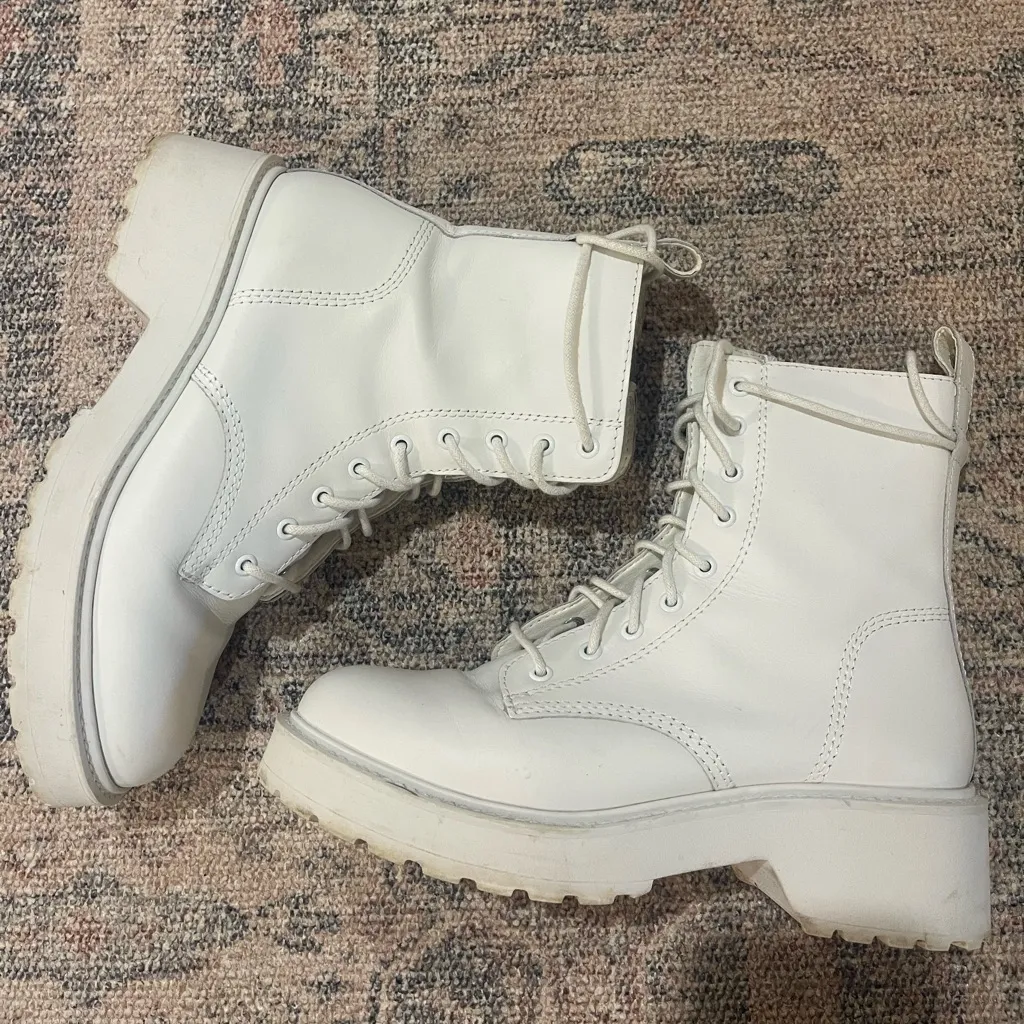 Elegant Cream Lace-Up Combat Boots - Image 5
