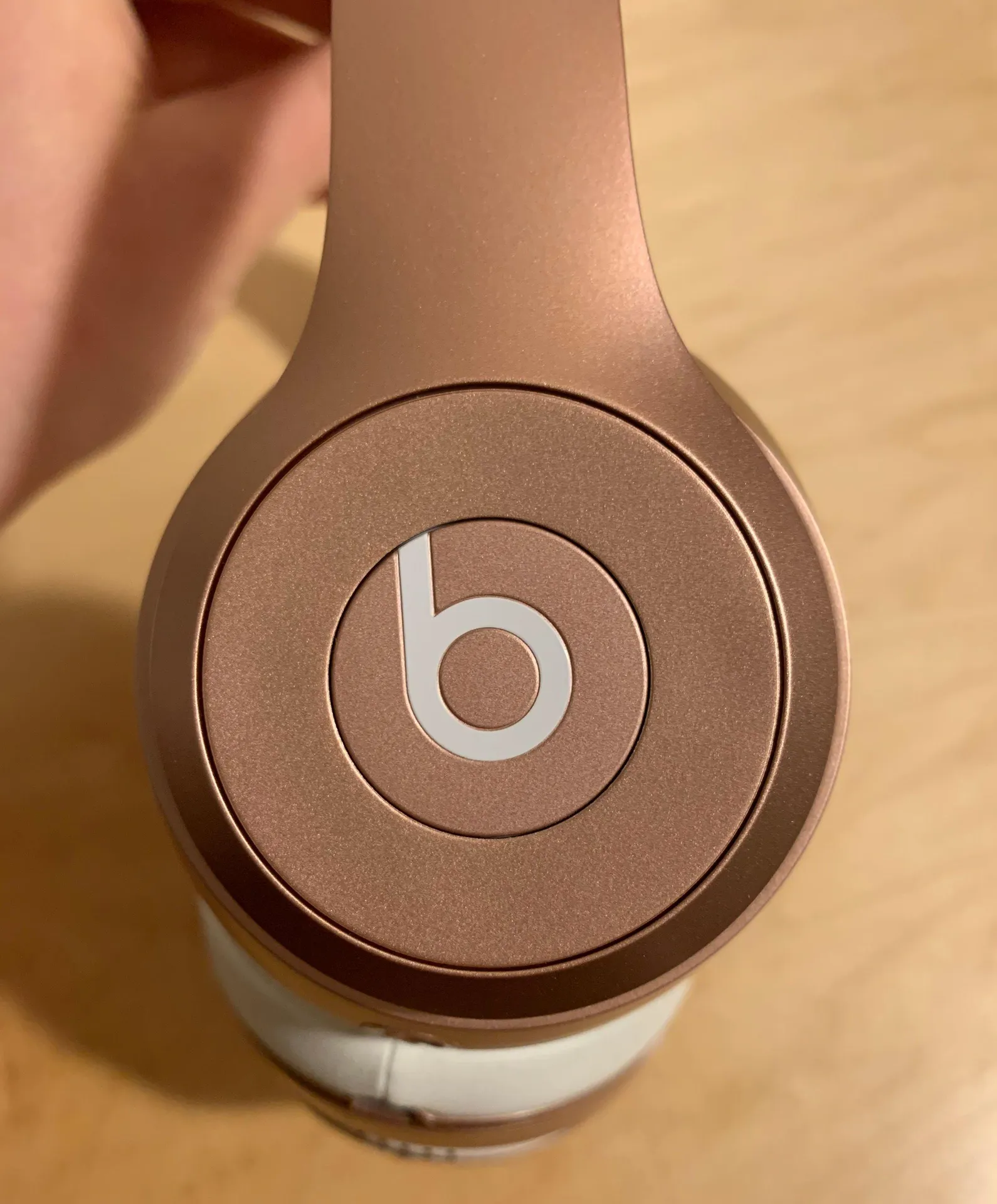 Beats by Dr. Dre Solo Wireless Rose Gold - Image 6