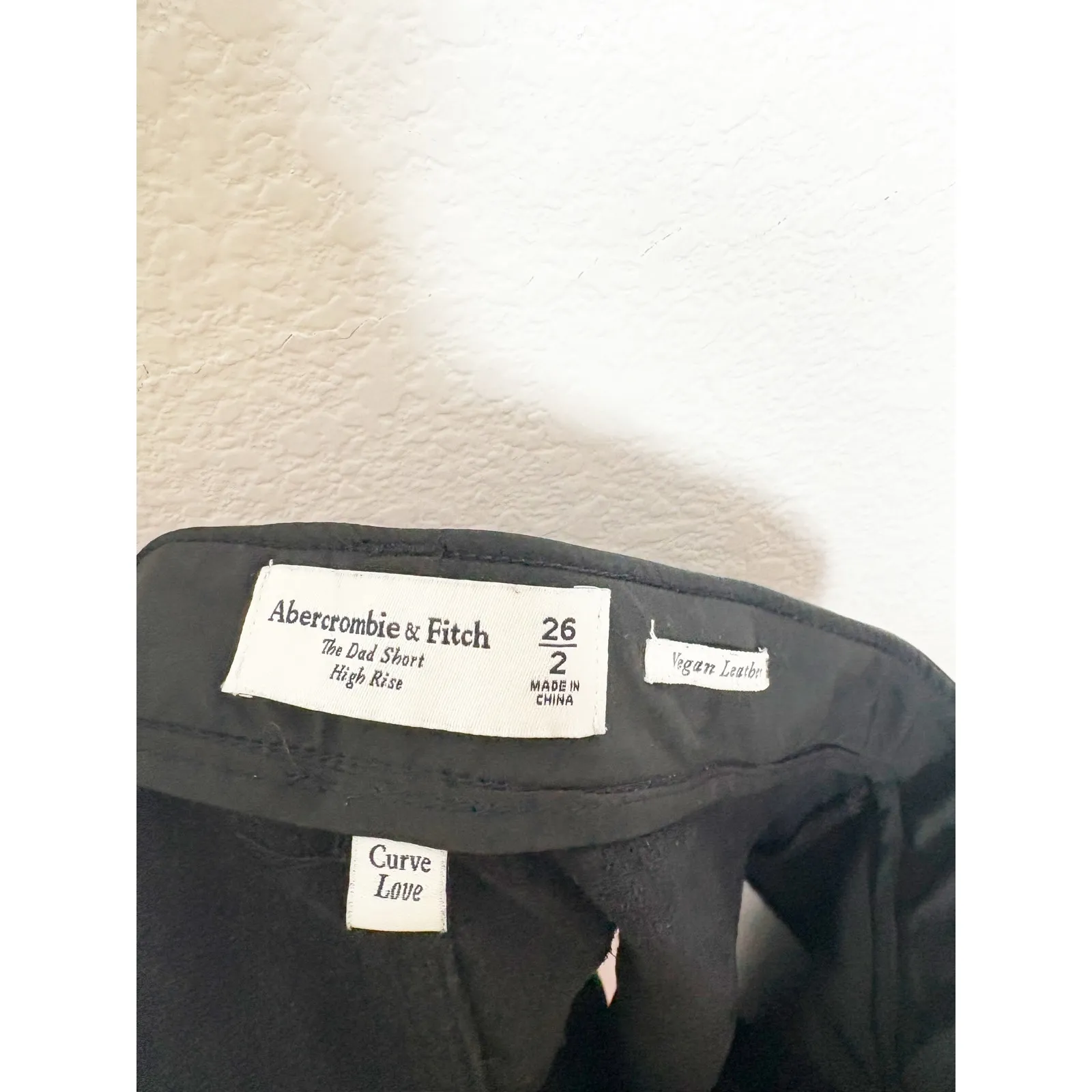 Abercrombie & Fitch Black Pleather Shorts Size 2 Curve Love High Rise - Image 5