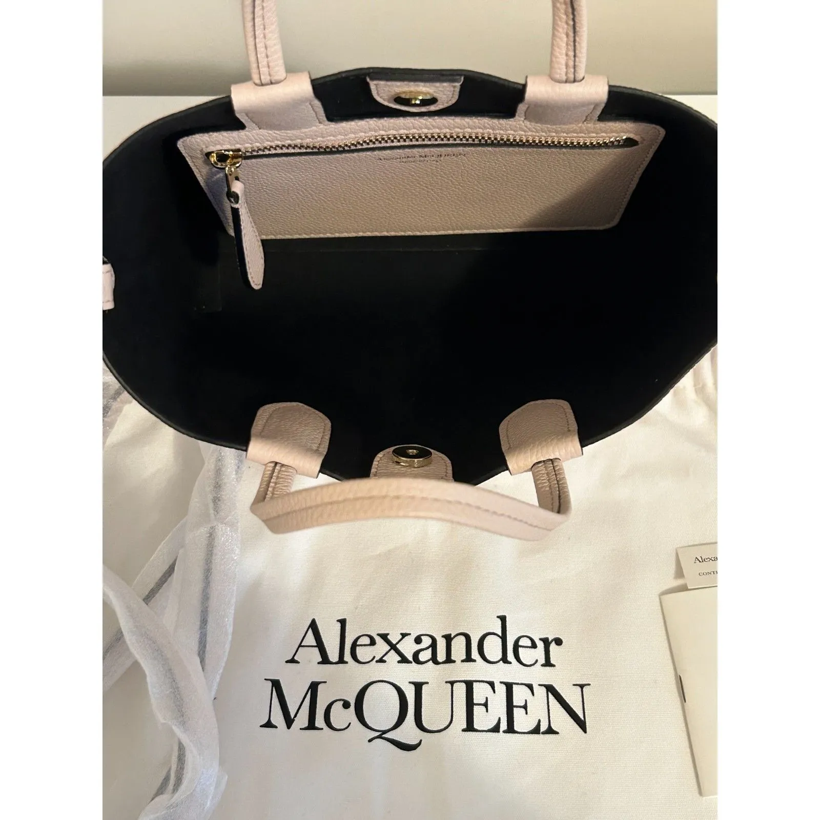 Alexander McQueen - Leather - Mini Shopper Tote/Crossbody - Brand New! - Image 5