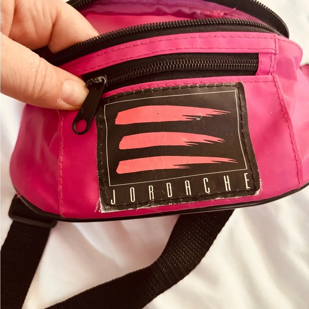 Jordache Pink Fanny Pack - Image 4