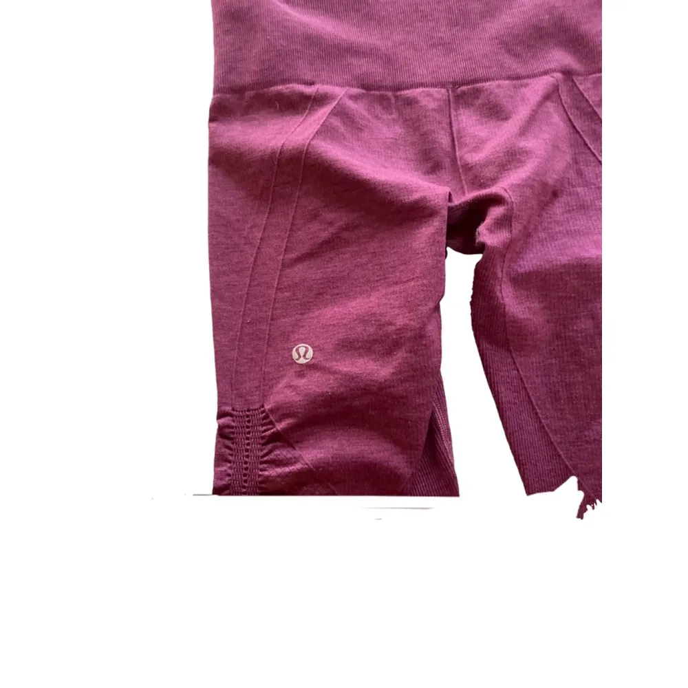 Women's Lululemon Leggings, XS, Burgundy - Image 3