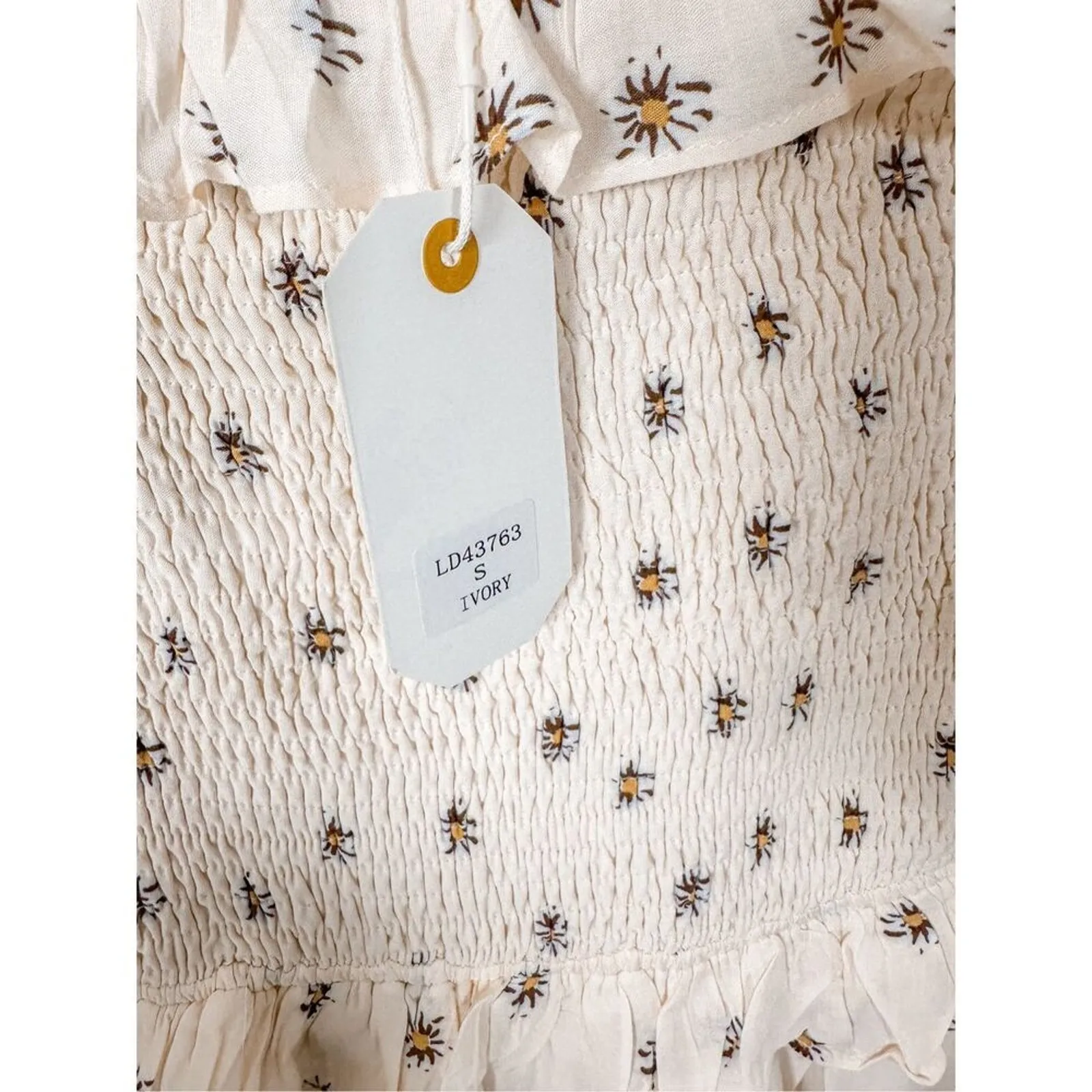 NEW with tags LoveRiche Women's off the Shoulder Daisy Print Dress Small - Image 9