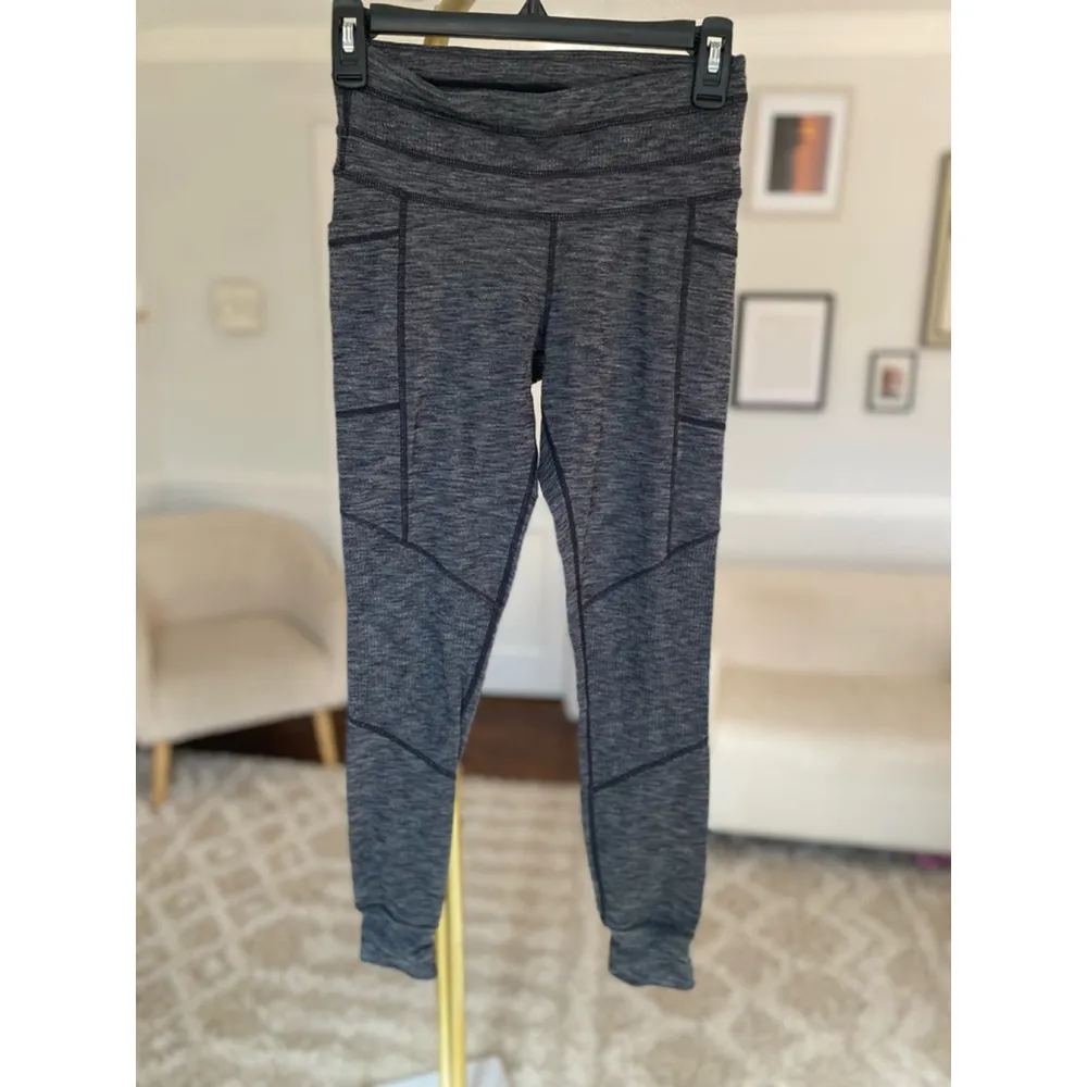 Athleta Heather Pocket Leggings Minimal Sport Fit Summer Athleisure Travel Gym - Image 3