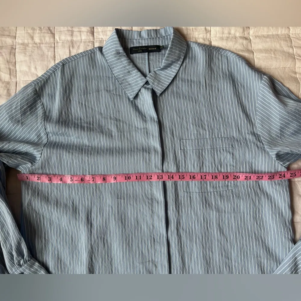 NWOT House Of Harlow Ivory Blouse Light Blue Stripe Button Down Shirt - XL - Image 5