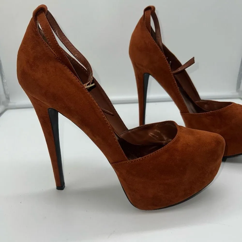 Breckelle MARISA, ANKLE STRAP SUEDE HEELS - Image 3