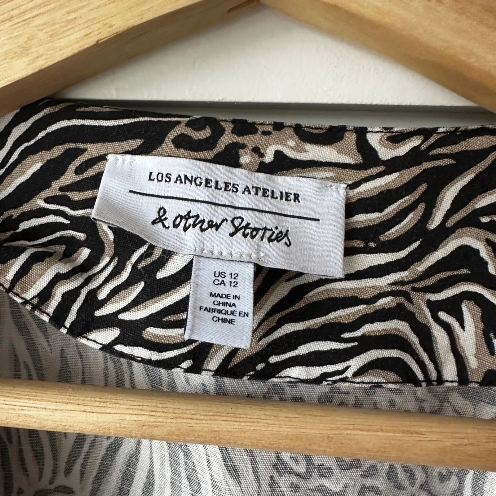 & Other Stories Peplum Duo Button Wrap Blouse Animal Print Wrap‎ Front Long 12 - Image 4