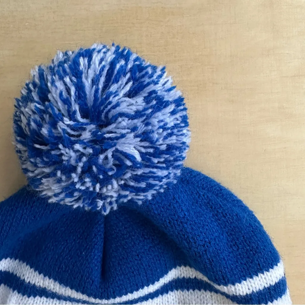 Vintage 1980s Pabst Blue Ribbon Pom Pom Beanie - Image 3