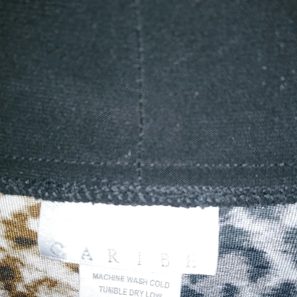 Caribe 1X Leopard Long Open Vest Plus Black - Image 4