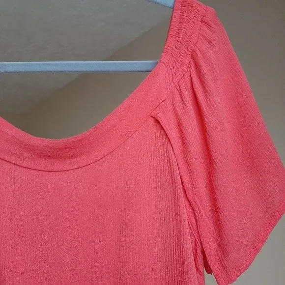 LA Girl Coral Summer Top Size L - Image 6