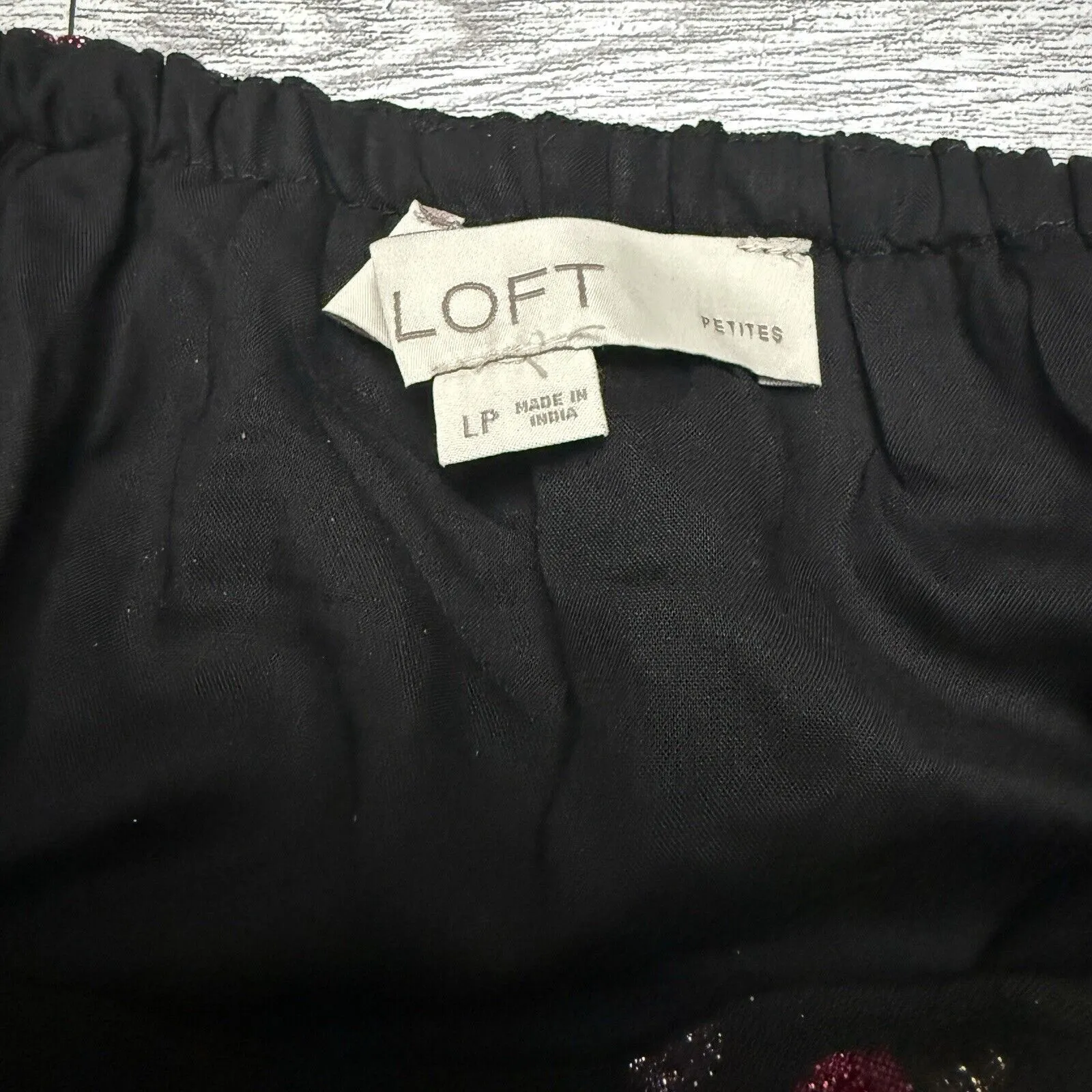 LOFT Shimmer Metallic Polka Dot Ruffle Sleeveless Top Women’s Size Petite‎ Large - Image 7