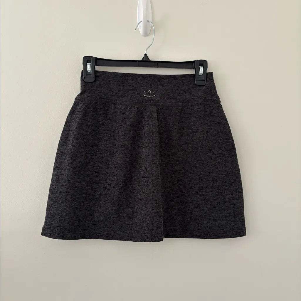Beyond Yoga Space Dye Skort Medium Grey - Image 4