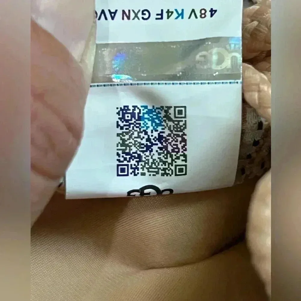 UGG Skateboard Shoes Women's Low-Top Orange size 11 NEW - Image 5