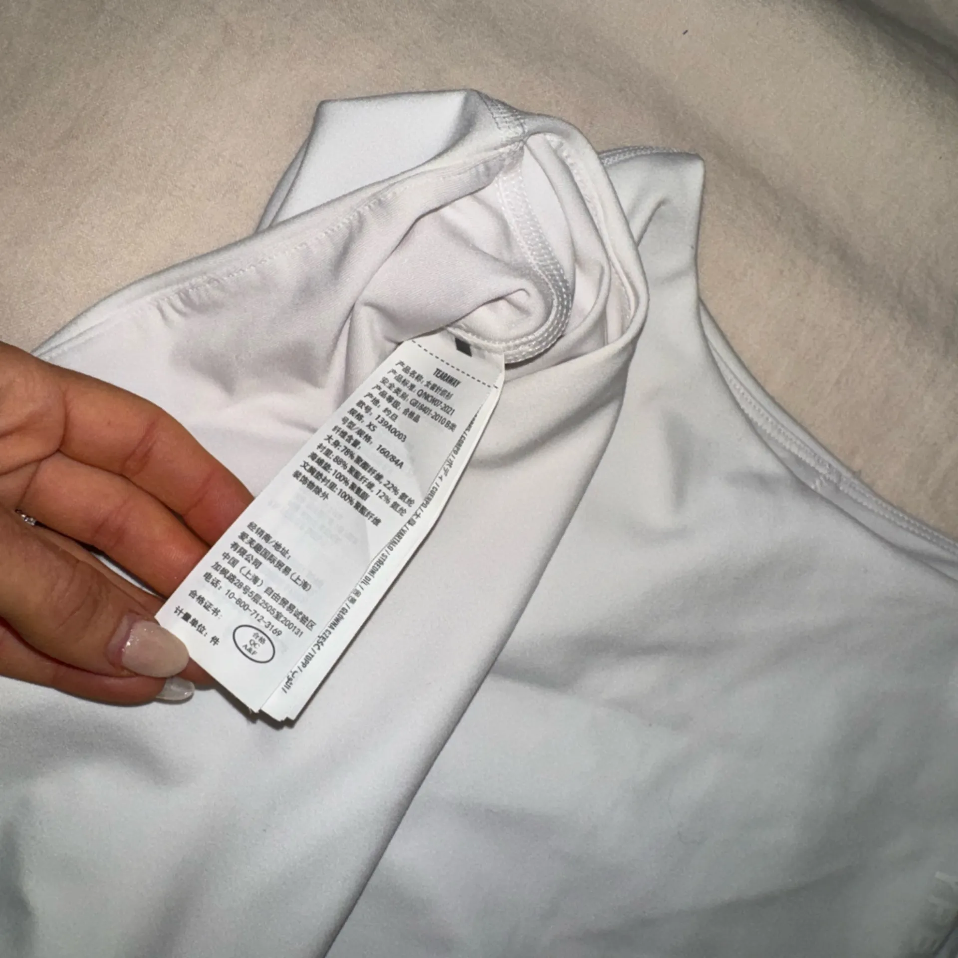 YPB sculptLUX Plunge Henley Slim Tank | Abercrombie - Image 7