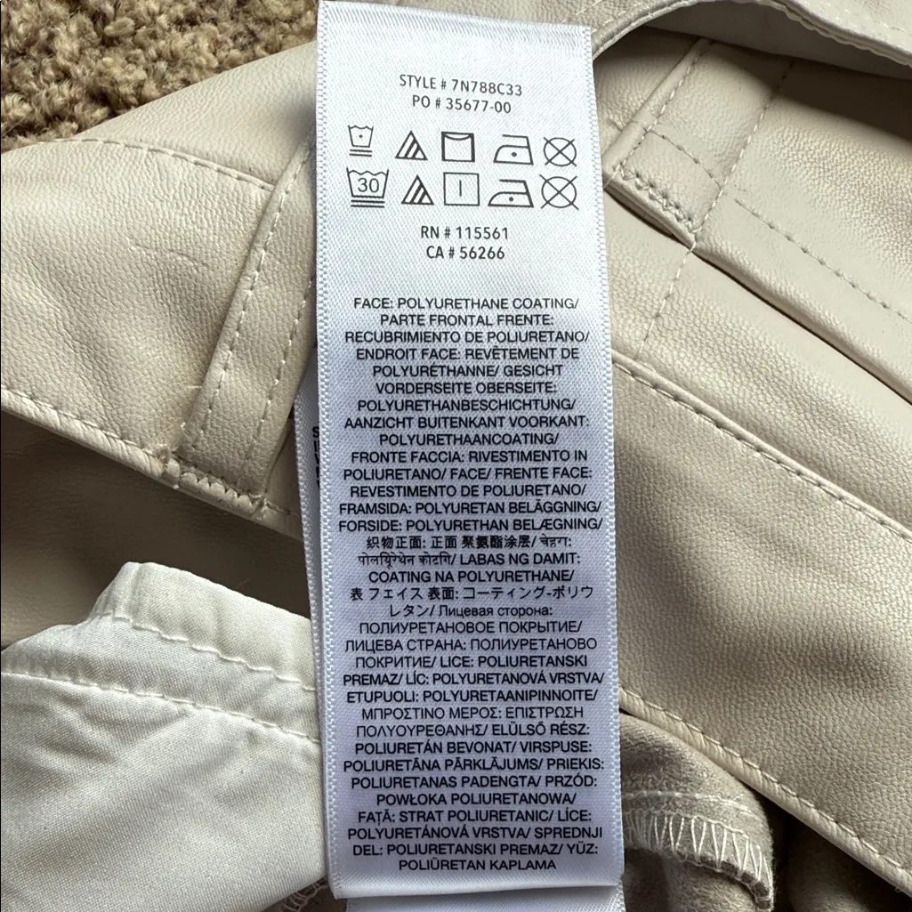 7 For All Mankind Women's Faux Leather Skinny Jeans in White/Ivory - Image 7