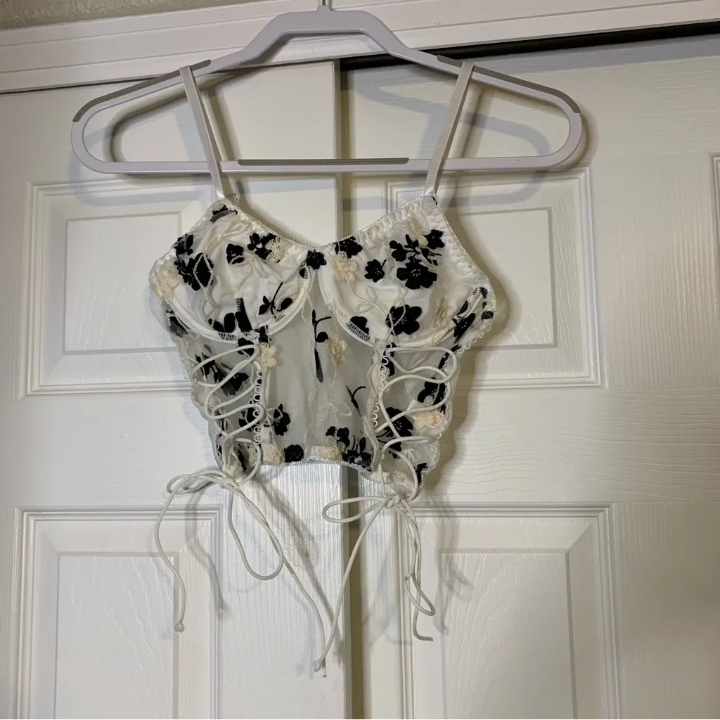 White & Black Floral Mesh Corset Top - Image 5