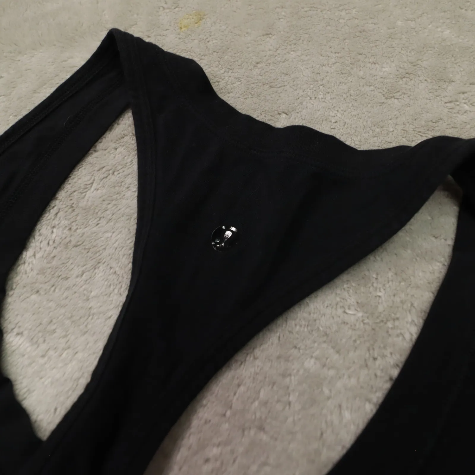 lululuemon Black Pocket Essential Tank Top Racerback Women's size 12 Gym Yoga - Image 2