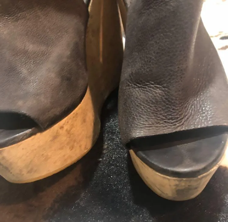 ALLSAINTS Black Leather Wedge - Image 8