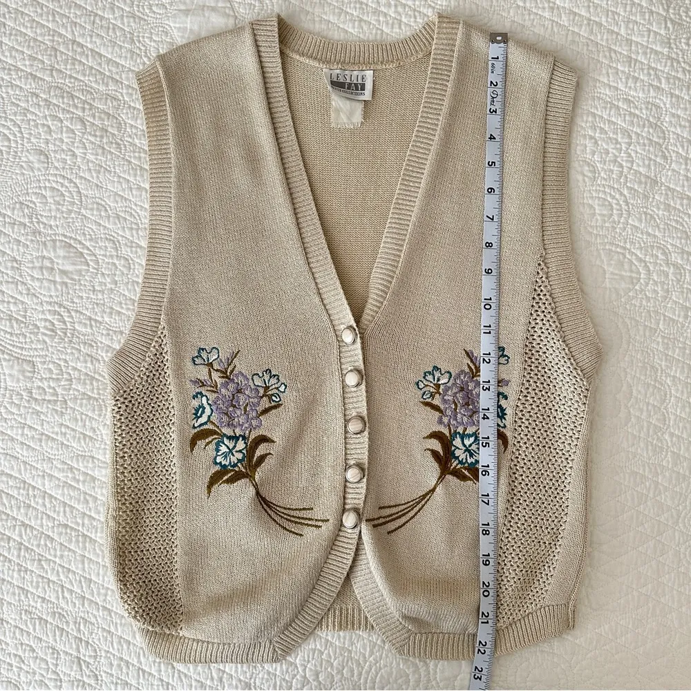 Vintage 90s Embroidered Floral Knit Vest Leslie Fay Petite Collection - Image 7