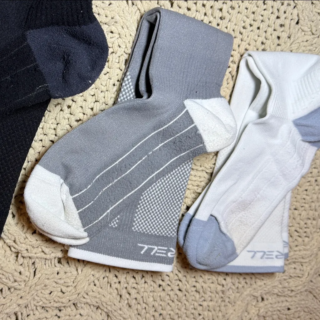 FITRELL Compression Socks White - Image 3