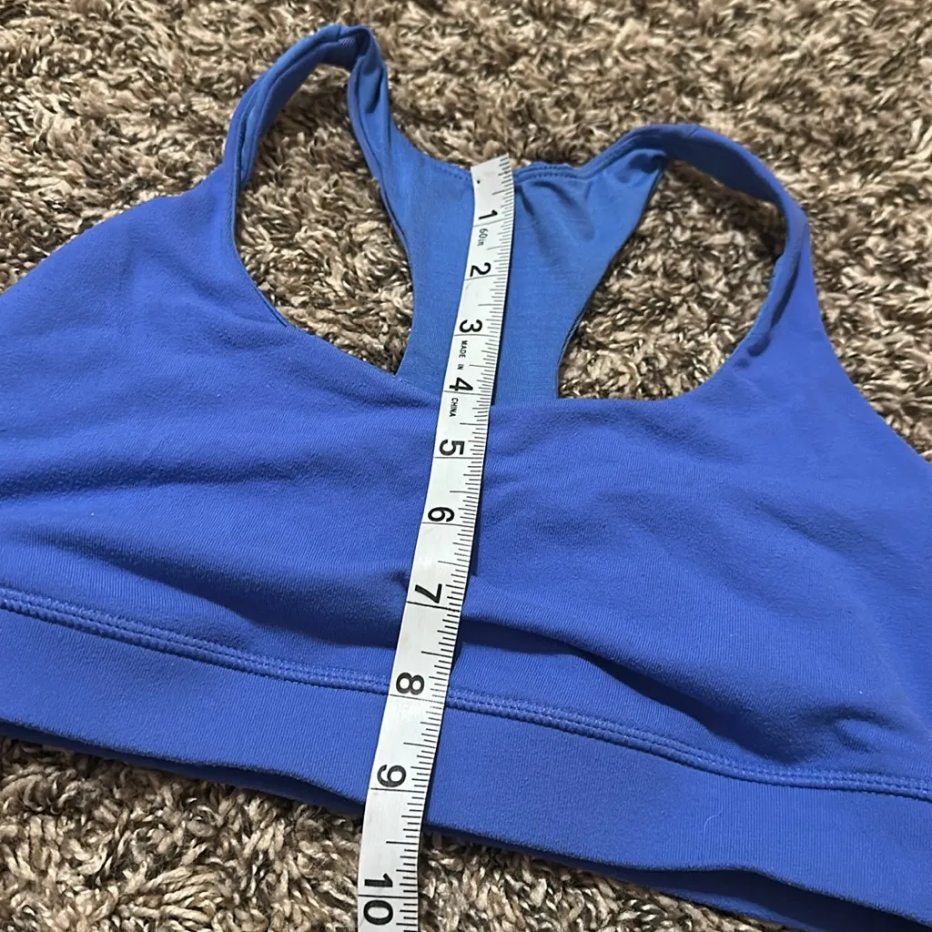 Lululemon Sports Bra Blue Size 6 - Image 5