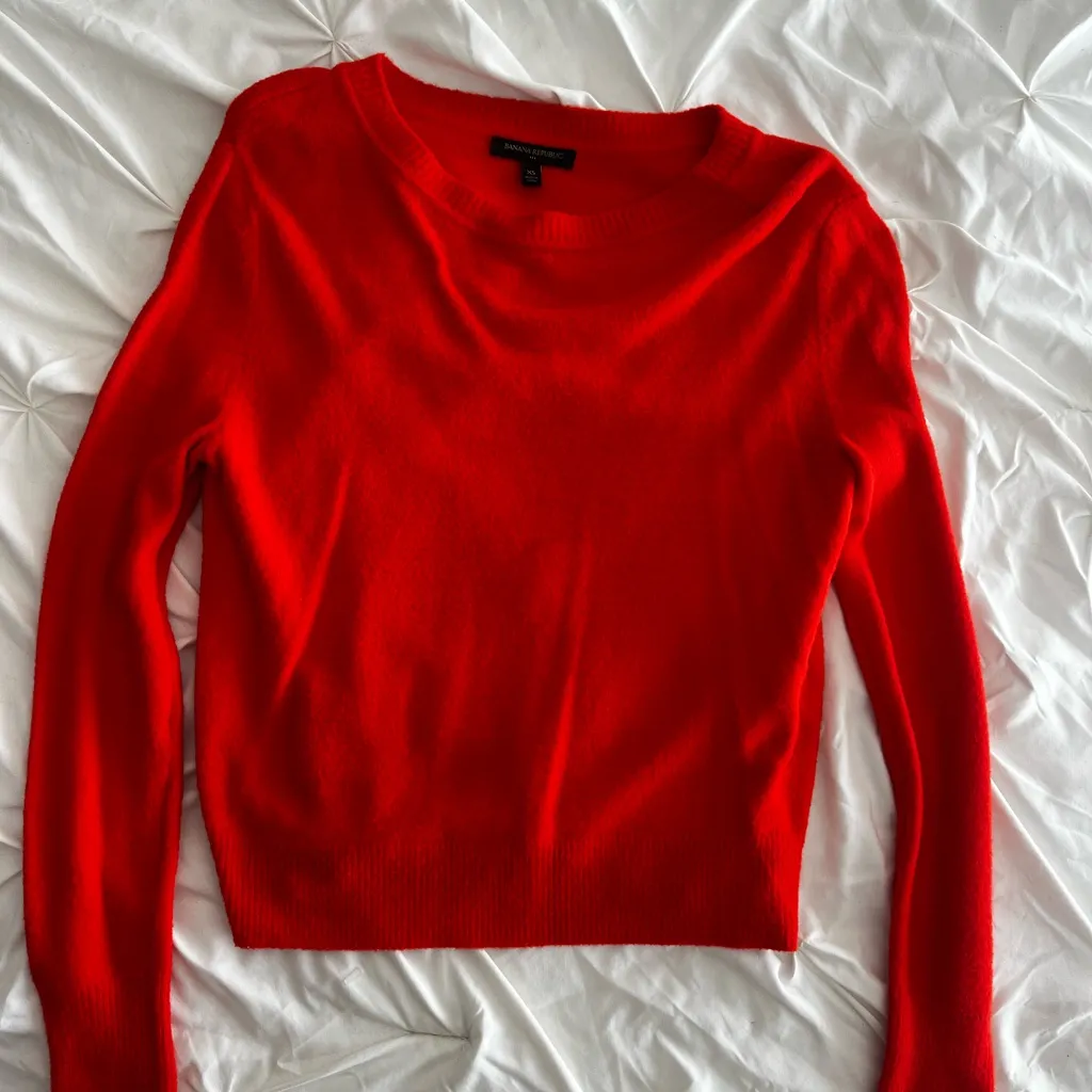 Banana Republic Vibrant Red Crew Neck Sweater - Image 3