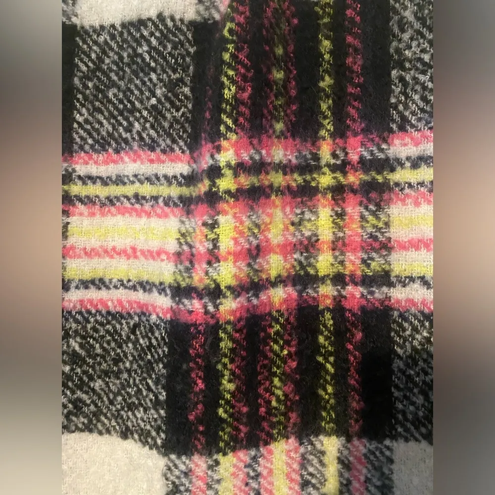 Plaid Oversized Scarf - Image 2