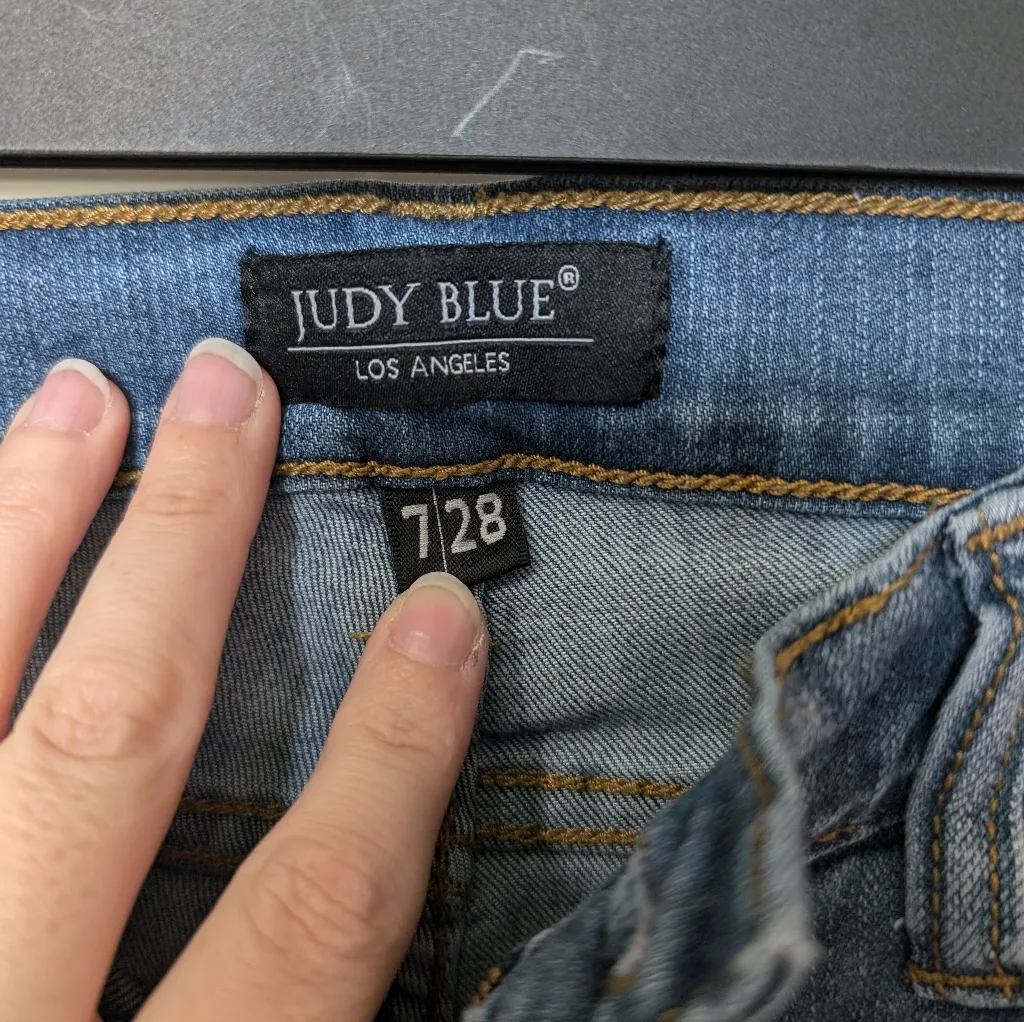 Judy Blue Mid Rise Distressed Raw Hem Skinny Jean W7/28 Medium Wash - Image 3
