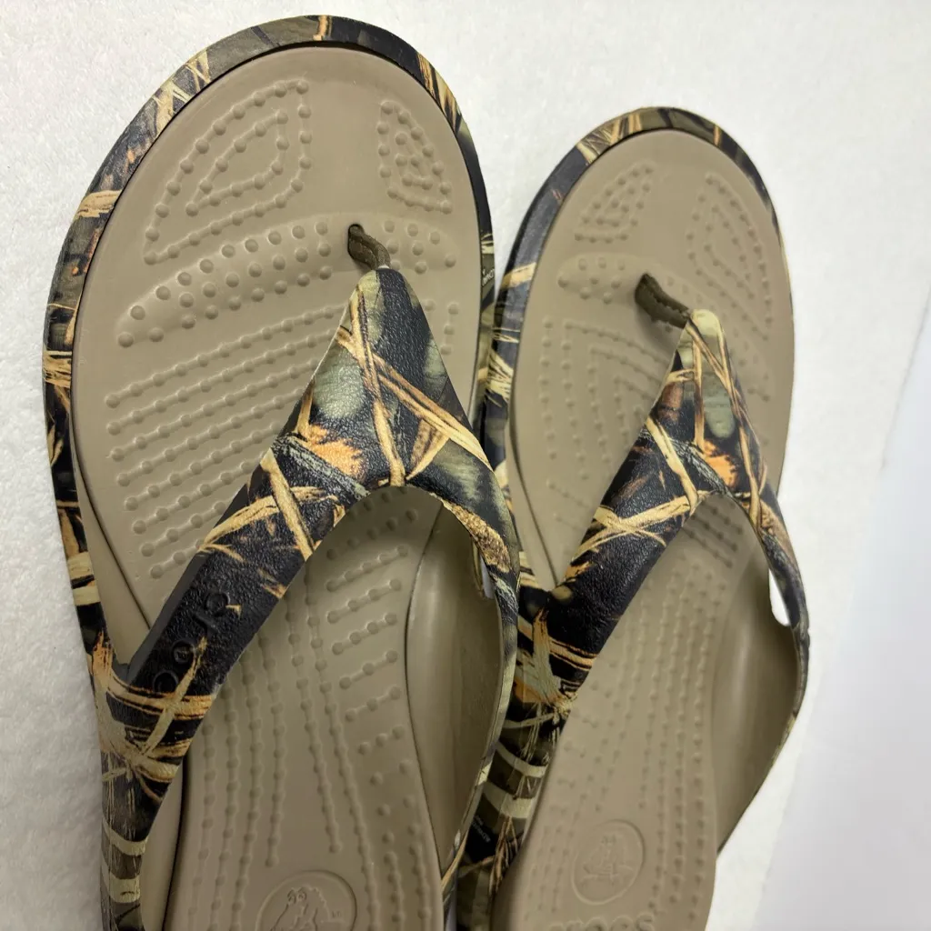 Crocs‎ Sport MODI Realtree Camo Flip-Flop  
Thong Sandals Men's 7 /Women's 9 - Image 4
