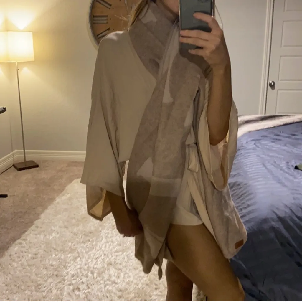 UGG Scarf W Woven Ugg Logo Scarf Beige Large Wrap - Image 6