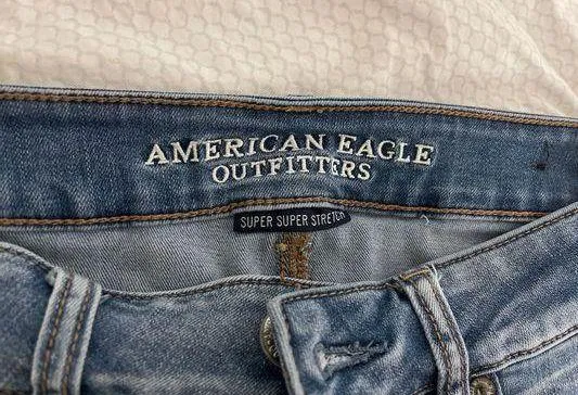 American Eagle Outfitters Short Jeans - Image 6