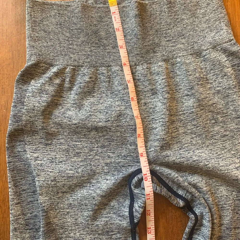 PINK Victoria Secret seamless workout leggings. Gray/navy size Small - Image 4