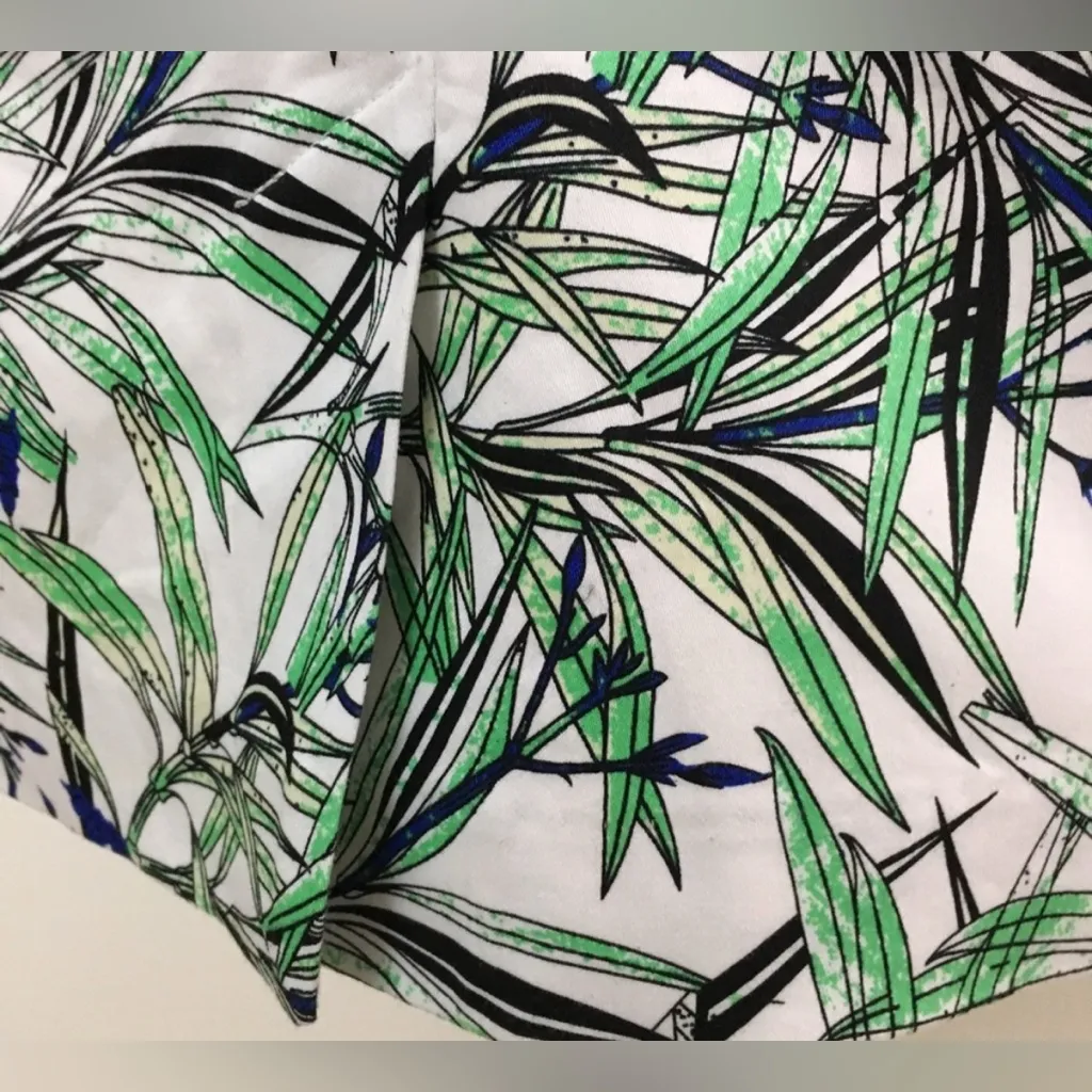 St. Tropez West | Floral Skirt Size 6 Like New! - Image 4