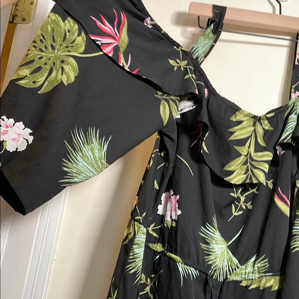 Atmosphere Green Leaf Pattern Top - Image 3